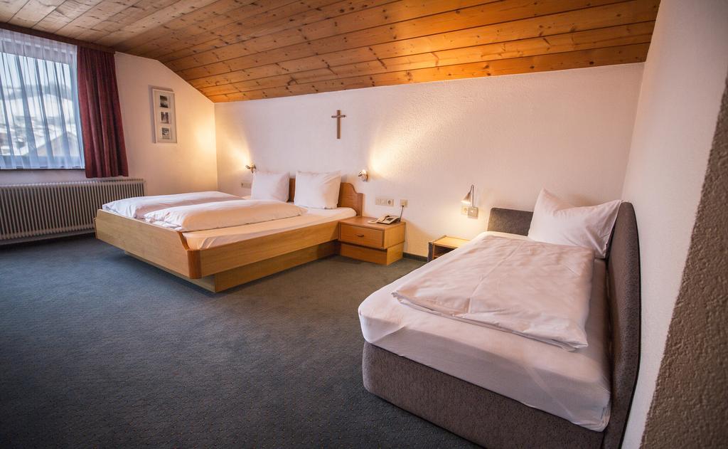 Gaestehaus-Pension Barbara Andelsbuch Room photo